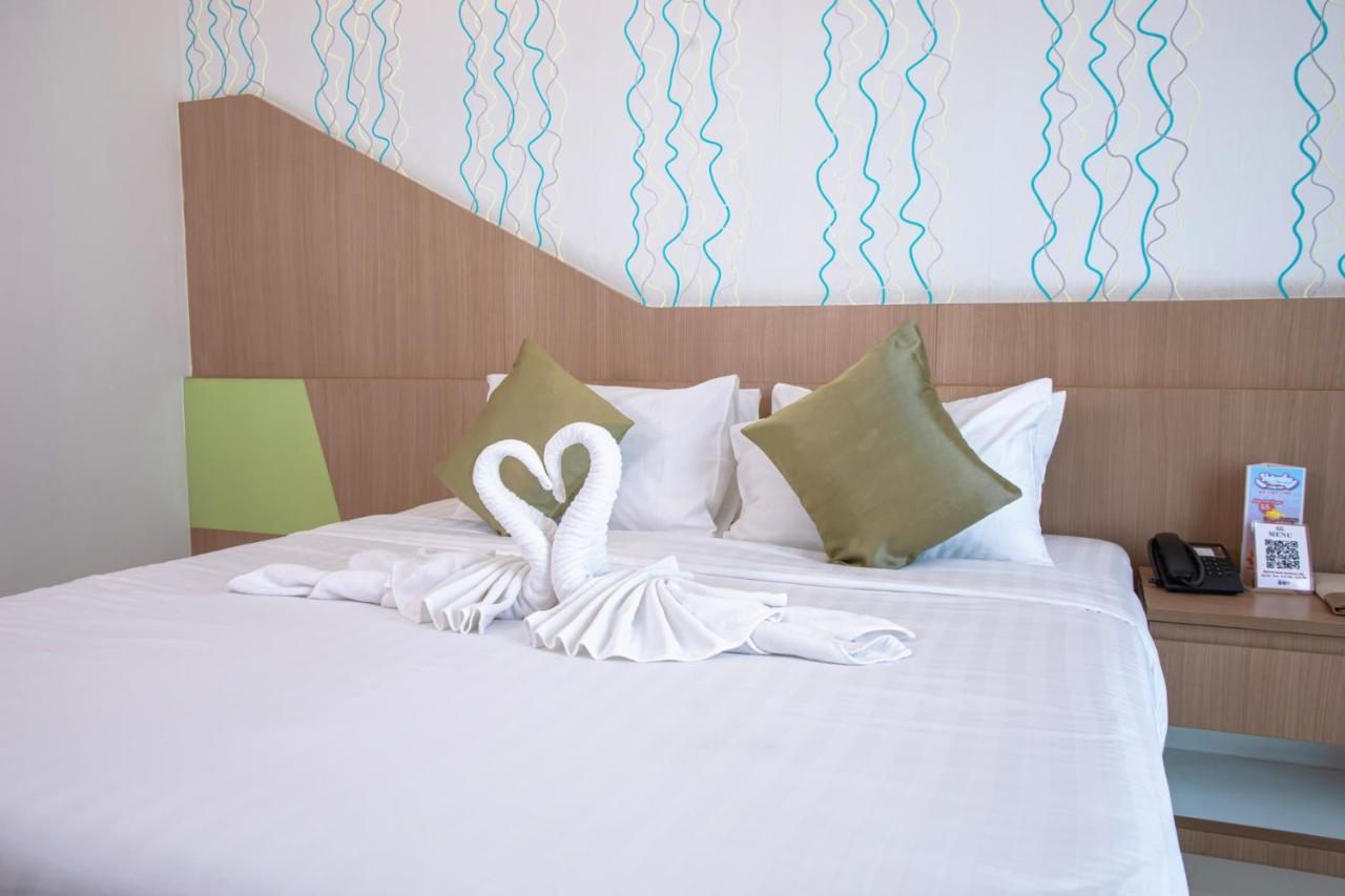 42C The Chic Hotel Nakhon Sawan Extérieur photo