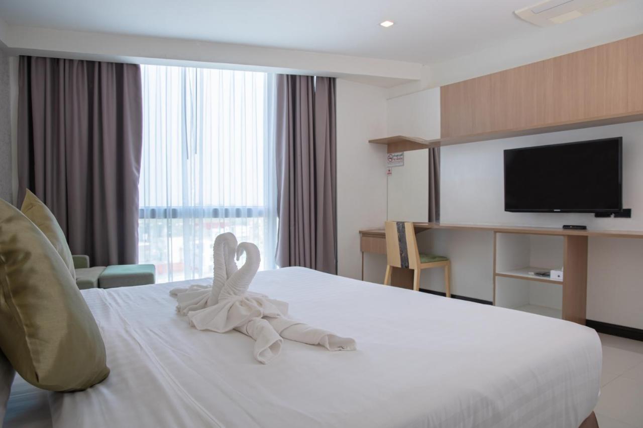 42C The Chic Hotel Nakhon Sawan Extérieur photo