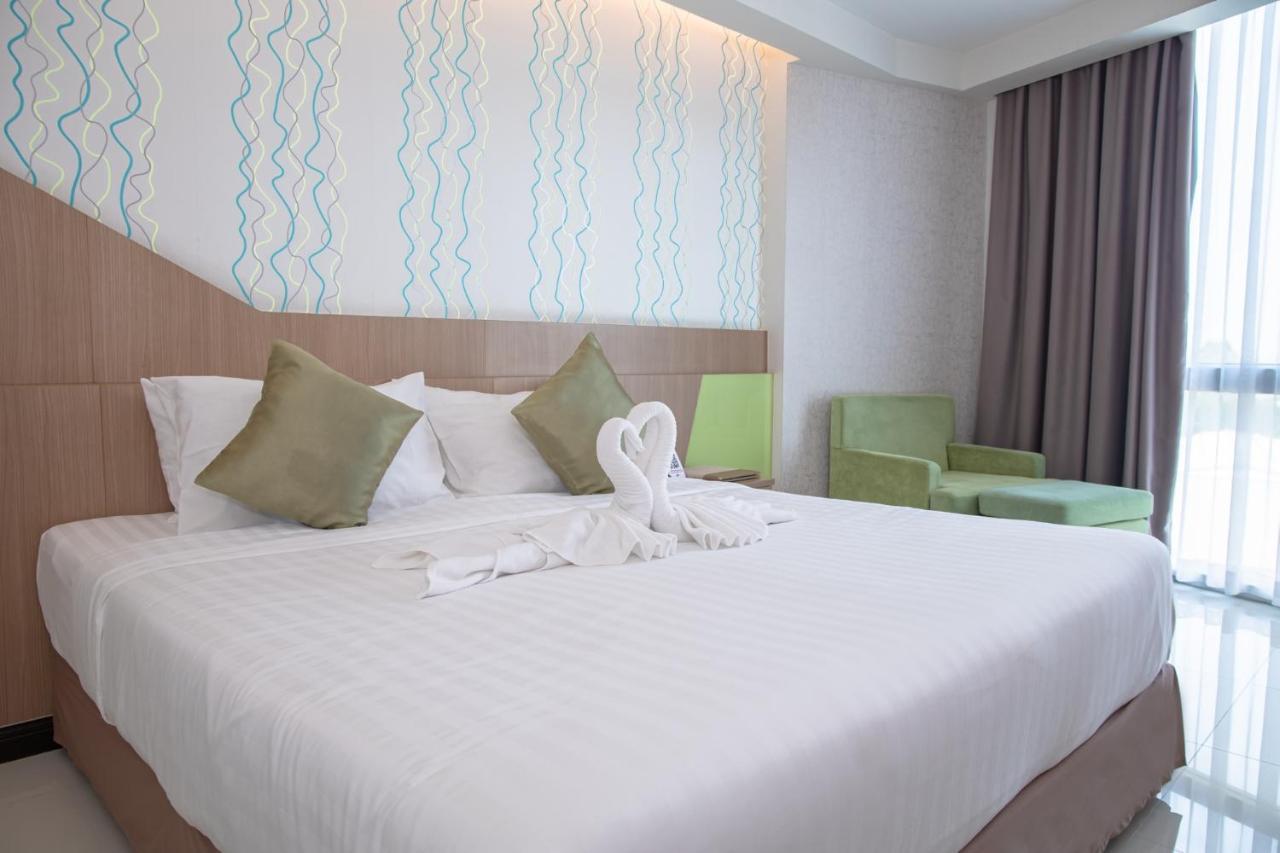 42C The Chic Hotel Nakhon Sawan Extérieur photo