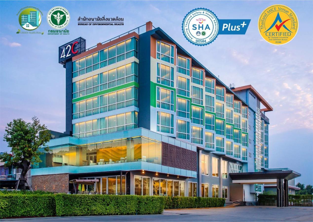 42C The Chic Hotel Nakhon Sawan Extérieur photo