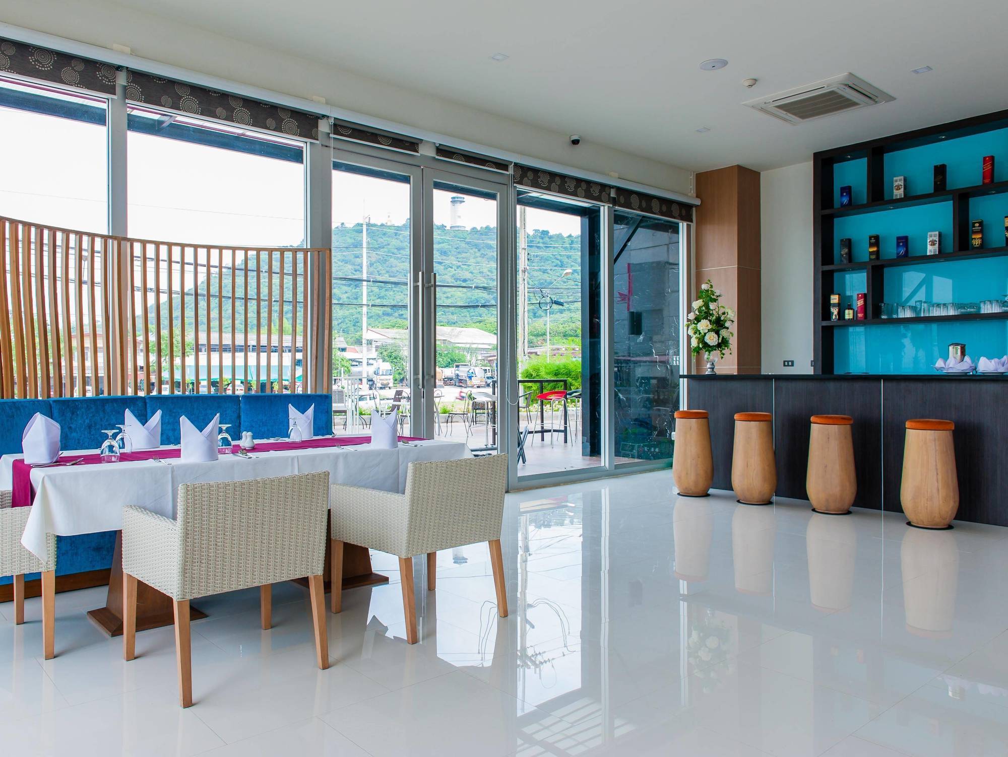 42C The Chic Hotel Nakhon Sawan Extérieur photo